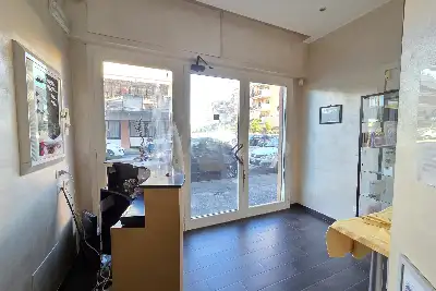 Negozio in vendita, Viale Fra' Andrea Di Giovanni, Roma