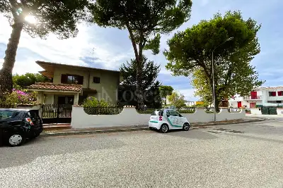 Villa in vendita, Via Berlinguer 2 , Martinsicuro