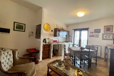 Casa in vendita, Via Giuseppe Saragat, Pomezia