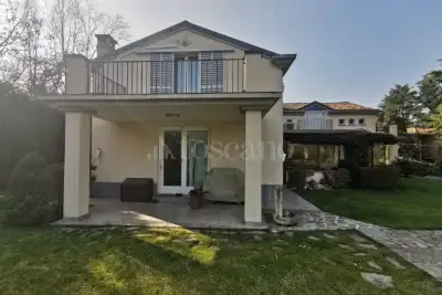 Casale in vendita, Strada Monferrina, Casteggio