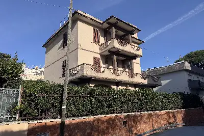 Palazzo in vendita, Via Emilia, Nettuno