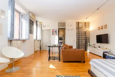 Casa in vendita, Via Cola Montano, Milano