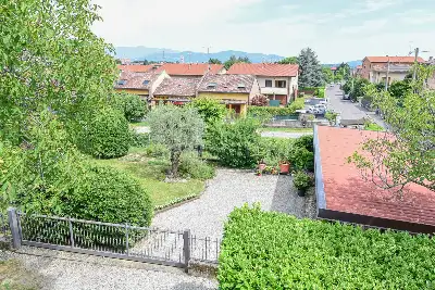 Casa in vendita, Via Giovanni Torti, Erba