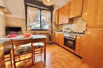 Casa in vendita, Viale dei Caduti Nella Guerra di Liberazione, Roma