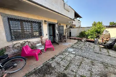 Villa Plurifamiliare in vendita, Via Carlo Tincani, Roma