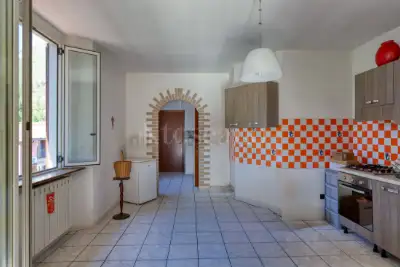 Villa Bifamiliare in vendita, Via della Repubblica, Bisuschio