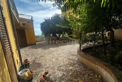 Casa Indipendente in vendita, Via Nuova, Catanzaro