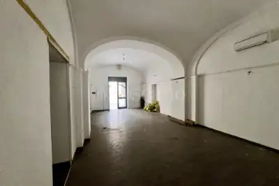 Negozio in affitto, Via Giuseppe Verdi, Caserta