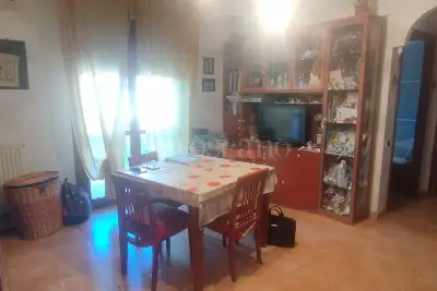 Casa in vendita, Via Amedeo Bocchi, Roma