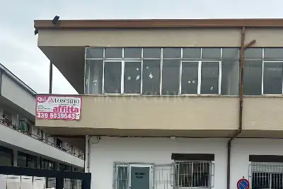 Negozio in affitto, Via Pertini, Avezzano