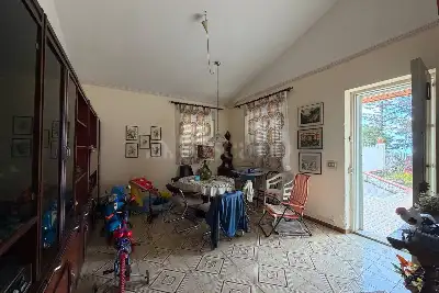 Villa in vendita, Via Enna, Pedara