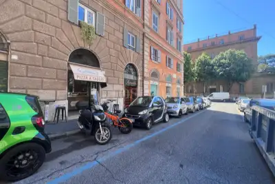 Negozio in vendita, Via Puglie, Roma