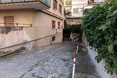 Box in vendita, Via Giacinto Carini, Palermo