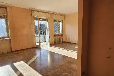 Casa in vendita, Via Montello, Brescia