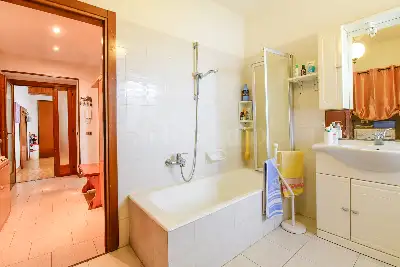 Casa in vendita, Via Ettore Brambilla, Cantù