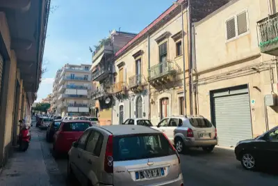 Palazzo in vendita, Via Pidatella, Catania