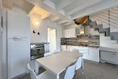 Casa in vendita, Lungolago Giuseppe Garibaldi, Peschiera del Garda