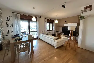 Casa in vendita, Via Salorno, Roma