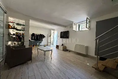 Casa in affitto, Via dei Carvilii, Roma