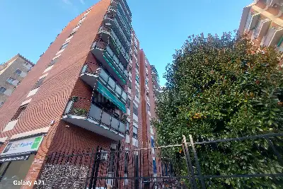 Casa in vendita, via Vincenzo Giordano Orsini , Milano