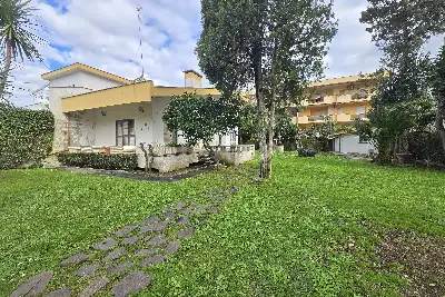 Casa Indipendente in vendita, Via Francesco degli Albizi, Santa Marinella