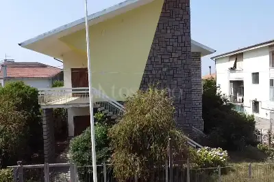 Casa Indipendente in vendita, Via Michele Abozzi 13, Sassari