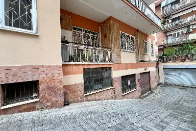 Magazzino in vendita, Via Luigi Siciliani, Roma