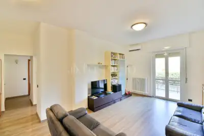 Casa in vendita, Via Giuseppe Grilloni, Como