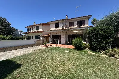 Villa in vendita, Via Cesare Pascucci, Roma