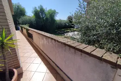 Villino a Schiera in vendita, Via Fanano, Roma