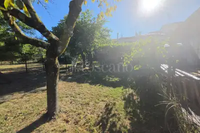 Villino a Schiera in vendita, Via delle Fonti, Prato