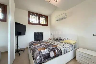 Villino a Schiera in vendita, Via Anna Lorenzetto, Roma