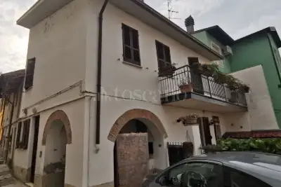 Villino a Schiera in vendita, Via Roma, Redavalle