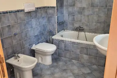 Casa in affitto, Via Pasquale Festa Campanile, 90 Villa d'Agri Marsicovetere (PZ), Marsicovetere