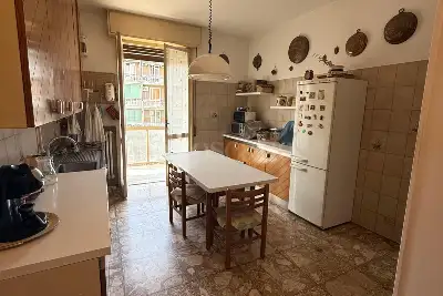 Casa in vendita, Piazzale Risorgimento, Modena