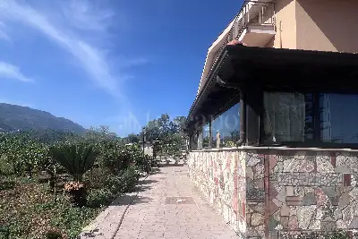 Villa Plurifamiliare in vendita, Via Aquino, Palermo