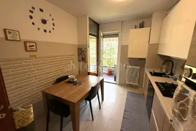 Casa in vendita, Via Pola, Como