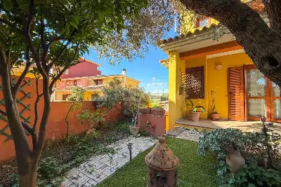 Villino a Schiera in vendita, Via dei Pini, Olbia