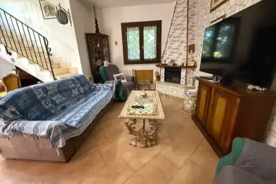 Villa Bifamiliare in vendita, Via Montaldeo, Roma