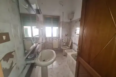 Casa in vendita, Via S. Pellico, Pomezia