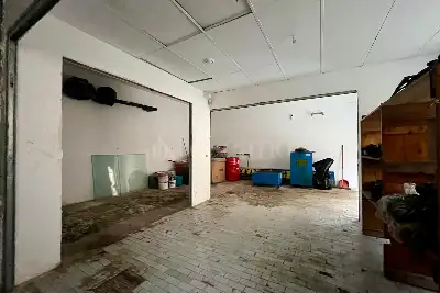 Magazzino in vendita, Via Luigi Siciliani, Roma