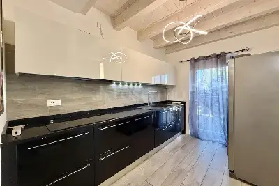 Casa in vendita, Via Goldoni, Peschiera del Garda