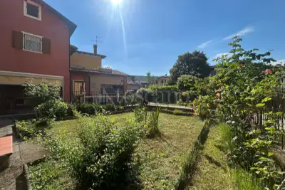 Casa Indipendente in vendita, Via Fratelli Vivenzi, Concesio