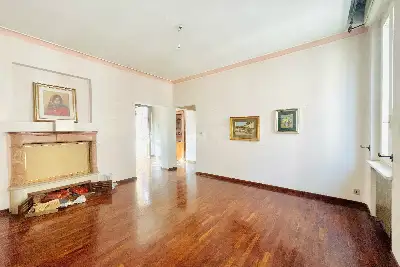 Palazzo in vendita, Via Luigi Apollonio, Brescia