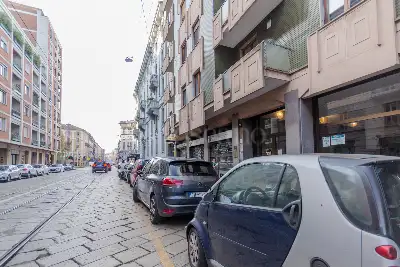Negozio in vendita, Via Parmigianino, Milano