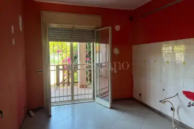 Villino a Schiera in vendita, Via Salvatore Quasimodo, Valverde