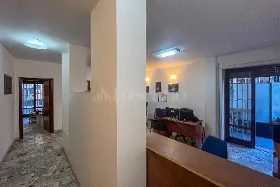 Casa in vendita, Corso Arnaldo Lucci, Napoli