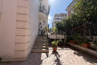 Palazzo in affitto, Via Casalmonferrato, Roma