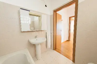 Casa in vendita, Via Correggio, Monza