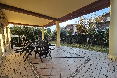 Villa in vendita, via delle roselle, Anzio